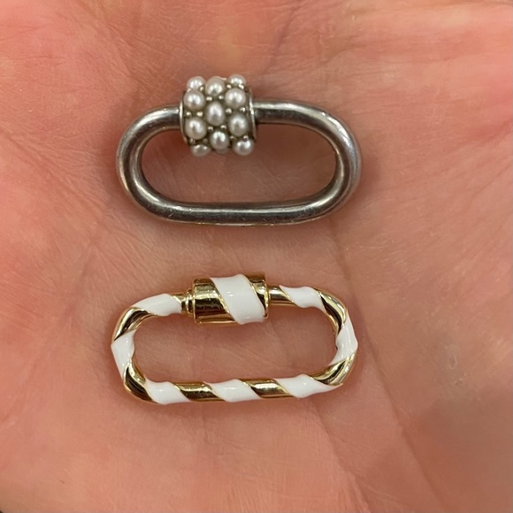 2 locks - Picture 2 of 5